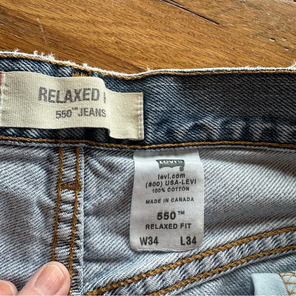 Vintage Levi's 550 Relaxed Fit Work Chore Jeans Flawed 2 pairs 34 x 34 - Picture 3 of 16